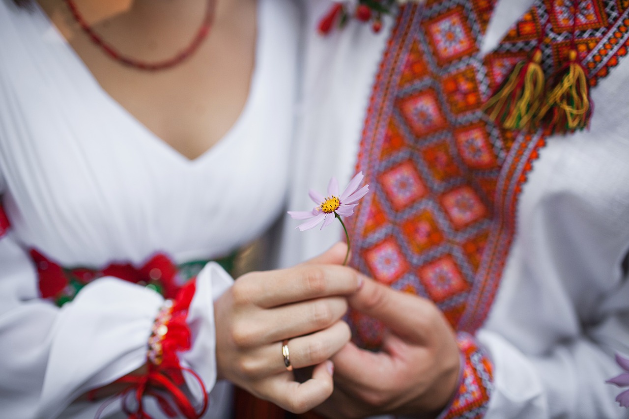 Wedding customs and traditions of Ukrainian people